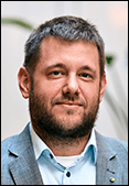 https://slussen.azureedge.net/image/353/IKPjury-Andreas.png
